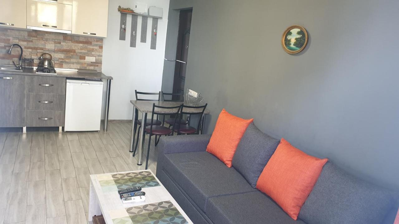 Apartment Near The Beach Batumi-Gonio Exterior photo